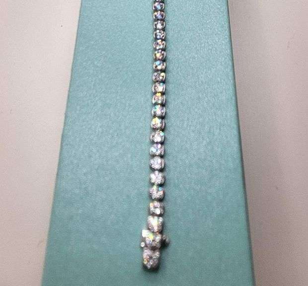 High Quality 7.09 CTTW Colorless Conflict Free Lab Diamond Tennis Bracelet in 14KT Gold, VS1