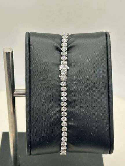 Stunning 5.51 CTTW Colorless Conflict Free Lab Diamond Tennis Bracelet in 14KT Gold, VS1