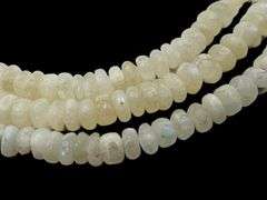 Natural Large 844 Cttw Mined From The Earth Luminisent Moonstone Necklace