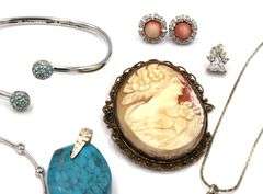 Vintage 925 sterling silver group of mixed jewelry