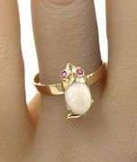 18kt Yellow gold Opal mouse ring