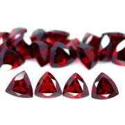Stunning wine red 10.30ct trillion cut untreated Garnet set
