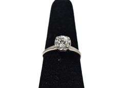 Absolutely Stunning 14K White Gold Solitiare Diamond Ring