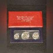 2 3 Piece Red Pack Unc Silver Bicentennial Sets