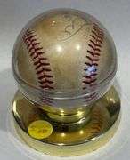 Vintage Autographed Brooks Robinson Baltimore Orioles basebal