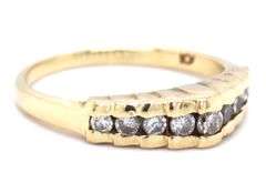 Cute Little 14K YG Diamond Pyramid Ring