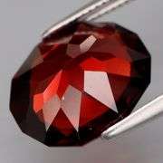 Elegant 4.75ct midnight crimson Mozambique Garnet!