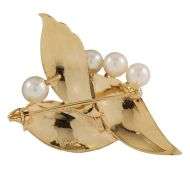 Mikimoto Pearl Linen Finish Leaf Brooch in 14K