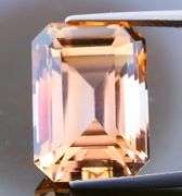 Simply BRILLIANT! And BIG! And CLEAN! 19.59ct Imperial Topaz!