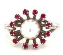 Unusual 14K WG Ring with Pearl and Rubies