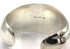 Gucci Free-Form wave bangle bracelet