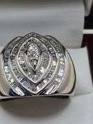 Very Nice Vintage white gold diamond ring