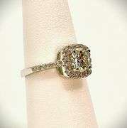 Dazzling 14 Kt White Gold Plate 2.85 Ctw  Amber Ice Fire Moissanite Ring