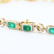 14K YELLOW GOLD EMERALD AND DIAMOND NECKLACE WITH WHITE ENAMEL 25.42 C.T.W.