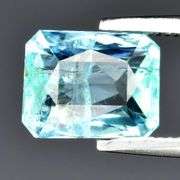 What the heck?!? It's a REAL color shifting 1.42ct Nigerian Emerald!