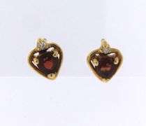 10kt Yellow gold heart shaped stud earrings
