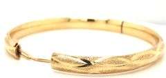 Popular 14K YG Etched Opening Bangle