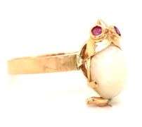 18kt Yellow gold Opal mouse ring