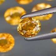 Full fire! 2.75ct top golden yellow Sapphire set