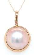 14kt Yellow gold mabe pearl pendant on chain