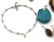 Vintage 925 sterling silver group of mixed jewelry