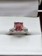 Very High Quality Platinum 2.68 Carat Certified Fancy Vivid Pink Lab Diamond Ring