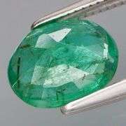 Outstanding color! 1.46ct top green Colombian Emerald