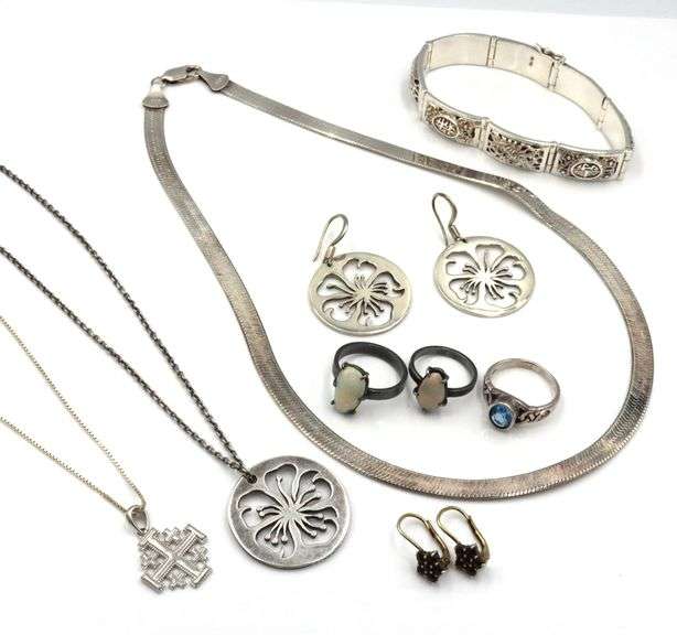 Big group lot of vintage 925 sterling silver mixed jewelry