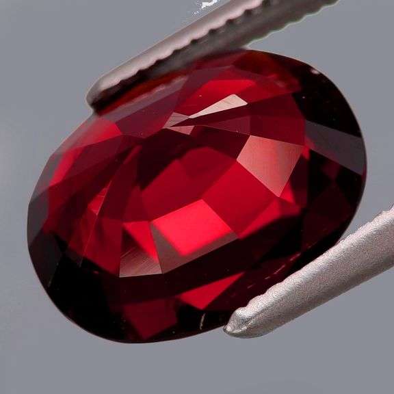 Black cherry color! VS clarity! 3.38ct Mozambique Garnet!