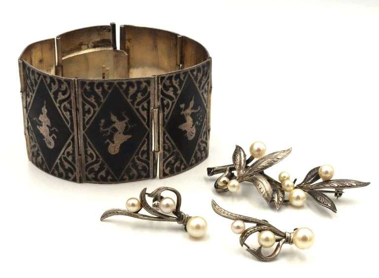 Lot of Vintage 925 sterling silver mixed jewelry