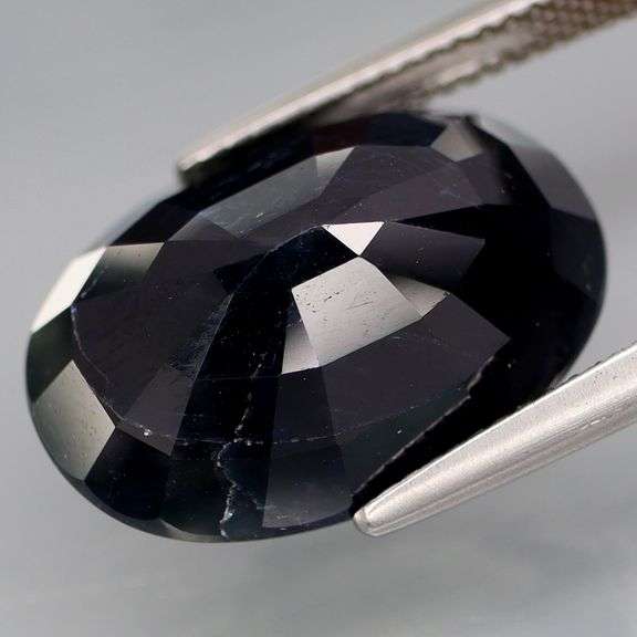 Simply incredible! 17.82ct blue black Sapphire -UNTREATED!!!