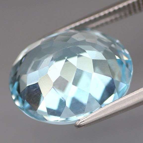 Absolutely stunning 9.79ct 14x12mm vibrant Swiss blue Topaz