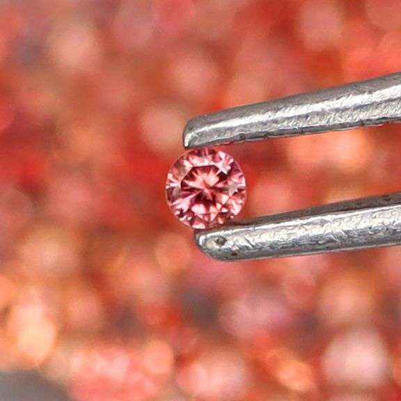 Exceptional 3.21ct diamond cut Songean Sapphire set