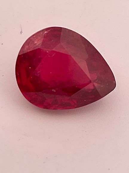 CERTIFIED RED RUBY 5.59 CARATS