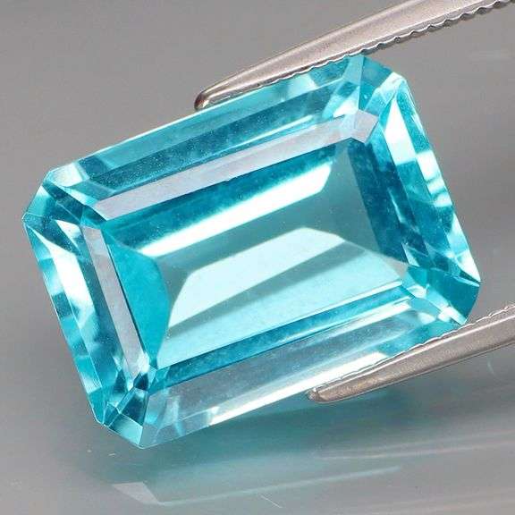 Simply brilliant! 9.46ct 14x10mm Brazilian Topaz!