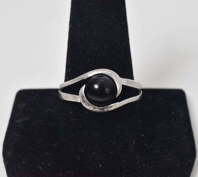 Black Onyx Gemstone Interchangeable Ring In Sterling Silver