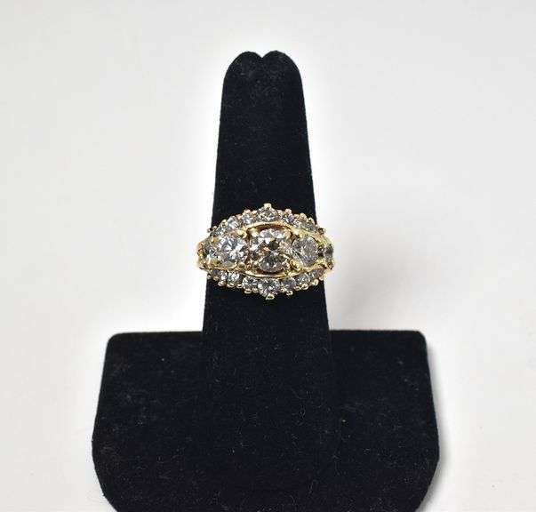 Absolutley Beautiful 14K Yellow Gold Approx. 2.00 CTW Diamond Ring