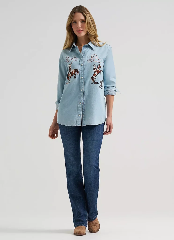 Wrangler Women’s Embroidered Horses Boyfriend Western Denim Snap Shirt.