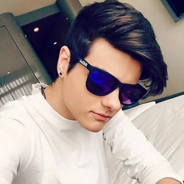 Como se llama el ultimo perro que tiene  - Cuanto sabes de Abraham Mateo?