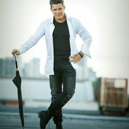En que año empezó a cantar - Cuanto conoces al candante seductor sexy y humilde alejandro sanz
