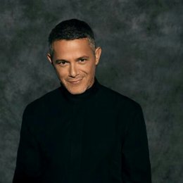 Tiene hijos - Cuanto conoces al candante seductor sexy y humilde alejandro sanz