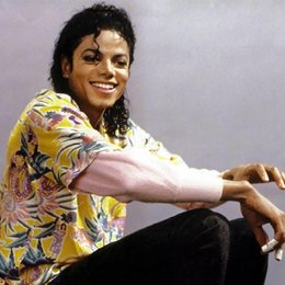 Cuál es su nombre completo  - Cuanto conoces a michael jackson 