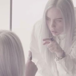 ¿Que cancion se trata sobre tener inseguridades? - ¿Cuanto sabes de Billie Eilish? 