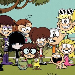 PREGUNTA 10(la última):En qué capítulo Lisa trabaja en la gasolinera Flip,Lily se vuelve Gigante,Lola y Lynn delincuentes,Lana vive dentro de una burbuja,Lucy se transforma en vampiro,Luan en activista,Luna en una estrella del Rock,Leni en una persona súper lista Y Lori deja a Bobby por Clyde? - ¿CUANTO SABES DE UNA CASA DE LOCOS?