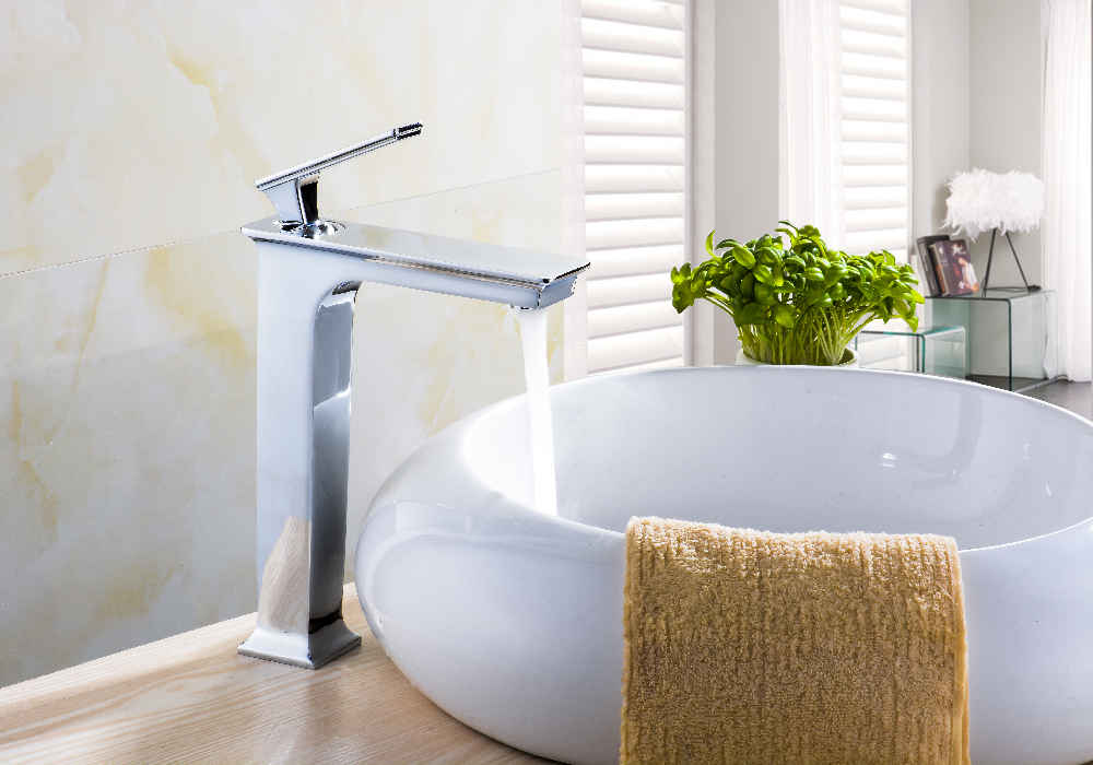 Deck Mount CUPC Brass Bathroom Sink Faucet Chrome Lead Free Brass