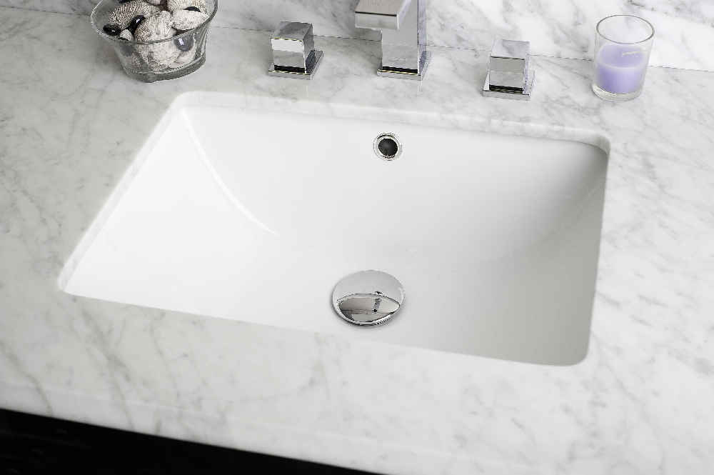 47.5-in. W Floor Mount White Vanity Set For 3H8-in. Drilling Bianca Carara Top White UM Sink