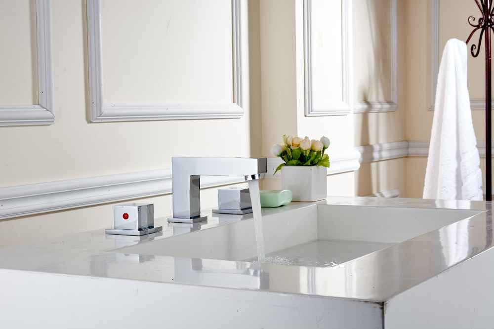 20.75-in. W CSA Rectangle Bathroom Undermount Sink Set In White - Chrome Hardware