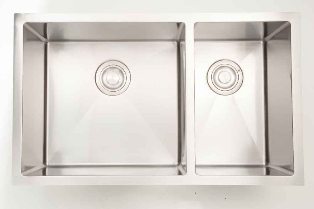 33-in. W CSA Approved Stainless Steel Kitchen Sink With 2 Bowl And 18 Gauge