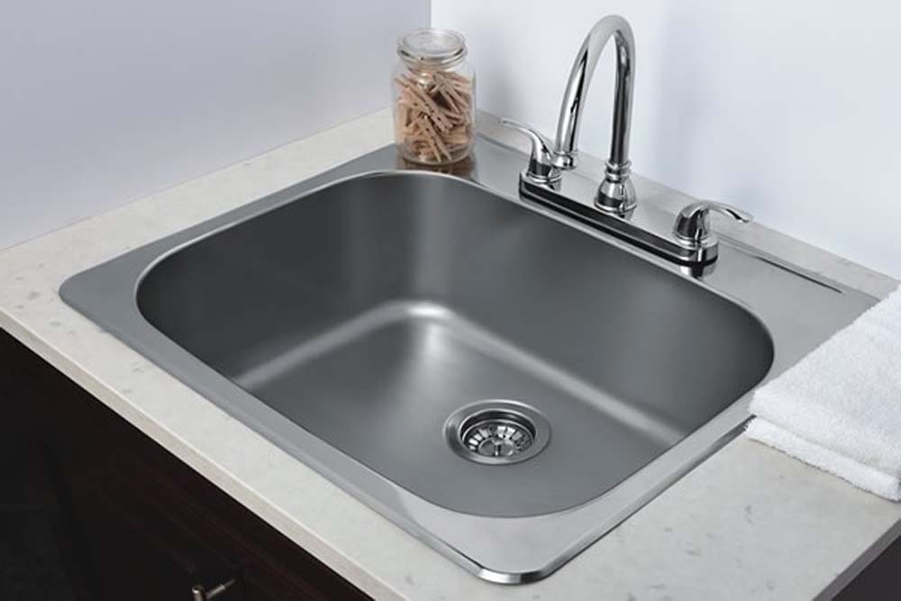 25-in. W CSA Approved Chrome Laundry Sink With 1 Bowl And 18 Gauge
