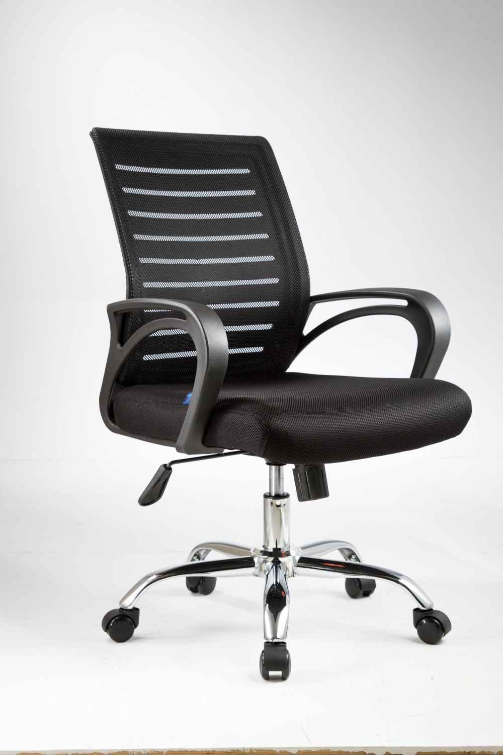 21.7-in. W 38.2-in. H Traditional Stainless Steel-Plastic-Nylon Office Chair In Black